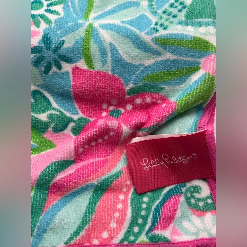 🩵 EUC 🩷 LILLY Pulitzer Lounge Towel